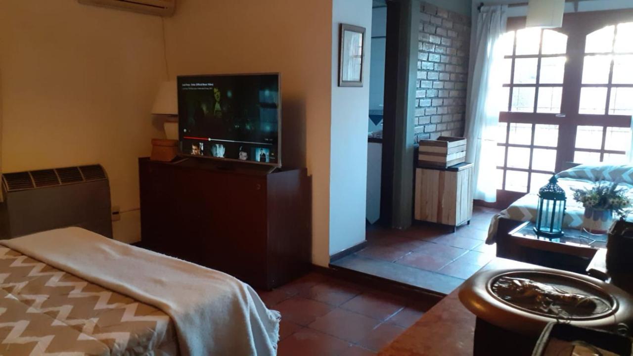 Casa Confortable - Parque Central - Estacionamiento, Patio, 3 Banos, 5 Habitaciones - La Cieneguita Bagian luar foto